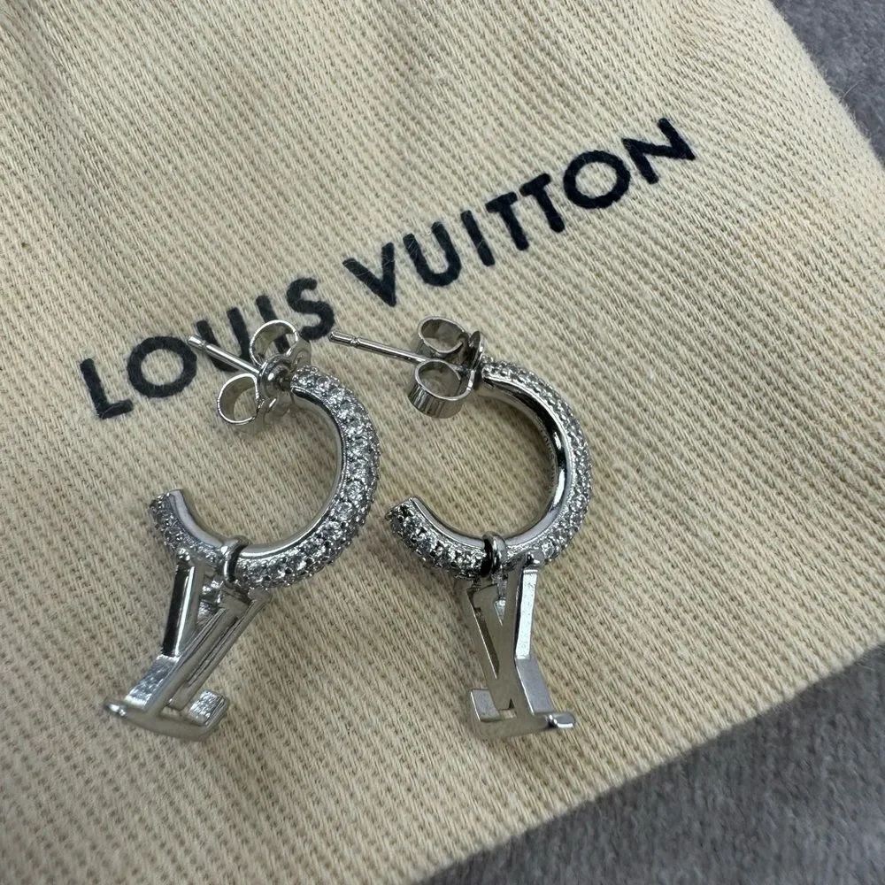 Louis Vuitton LV Initials Iconic Drop Earrings Palladium - Picture 8 of 10